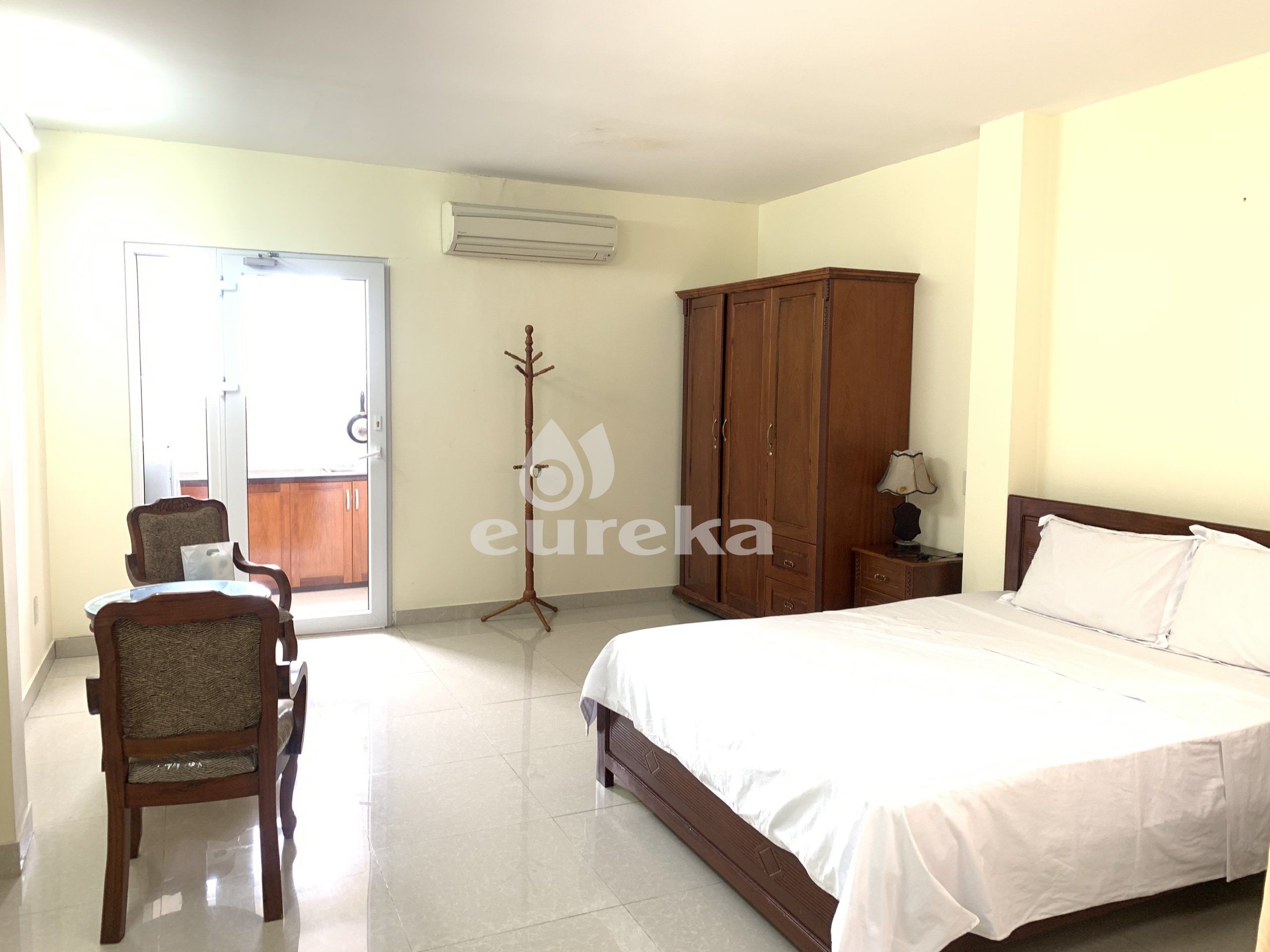 Apartment For Rent In  Pham Viet Chanh